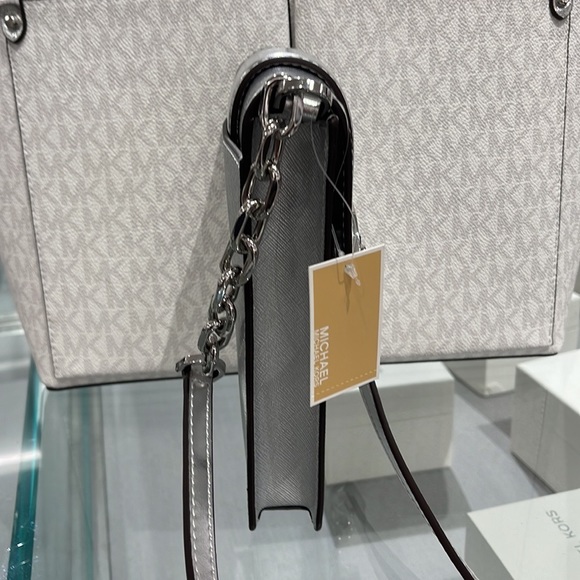 MICHAEL KORS WOMENS FASHION IPHONE SAMSUNG CASE PHONE HOLDER CROSSBODY BAG PURSE - Picture 13 of 16